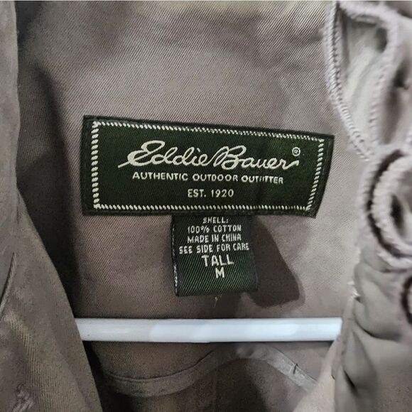 Eddie Bauer tan cotton button down coat sz medium tall. In excellent condition - Picture 5 of 5
